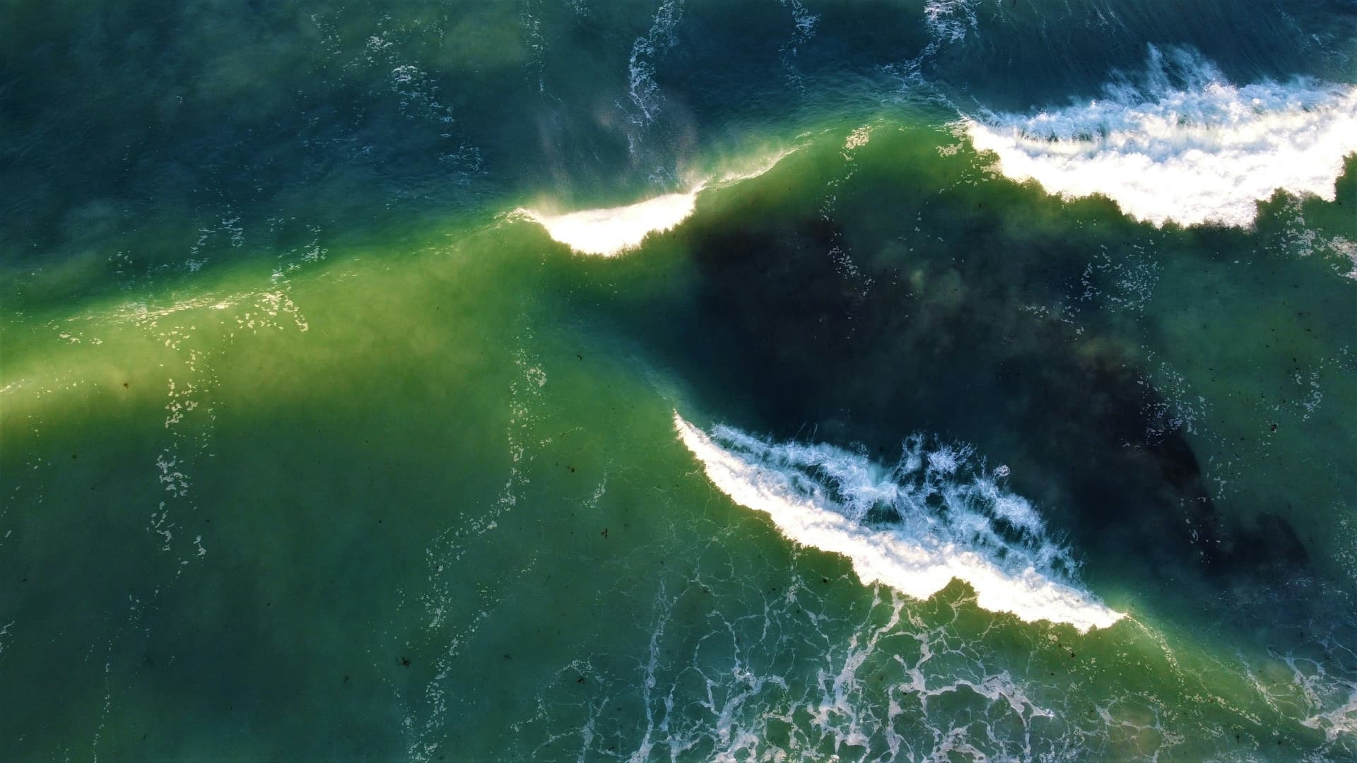 Ocean waves from above